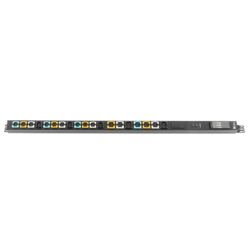 19-uttak C13 C19 Vertikal Breaker 3 SPD Switched Rack Pdu