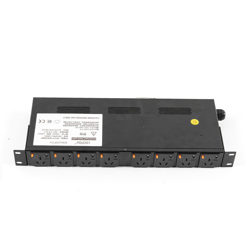 8-uttak horisontal TCP/IP-sensorbryter eco Smart Rack Pdu 1U