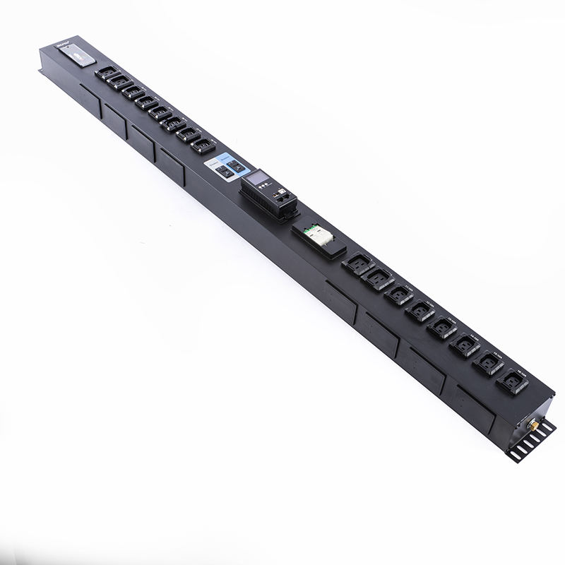 16 uttak IEC C13 IEC C19 Låsbar sokkelspenne utstyrt 2,5U Hot Swappable Overspenningsbeskyttelse Vertikal Modbus-RTU RS485 målt Rack PDU