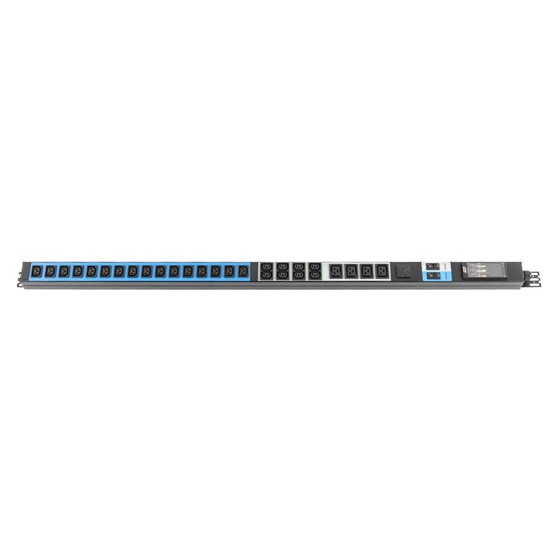 28-uttak C13 C19 Vertikal SPD Breaker Switched Rack Pdu